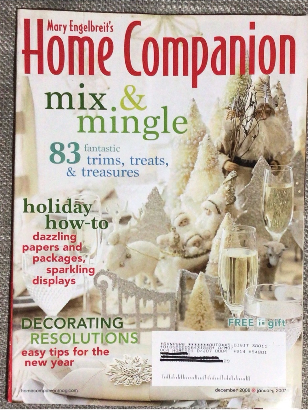 Mary Engelbreit's Home Companion Magazine Dec 06/Jan 07 Holiday w/ Paper Doll